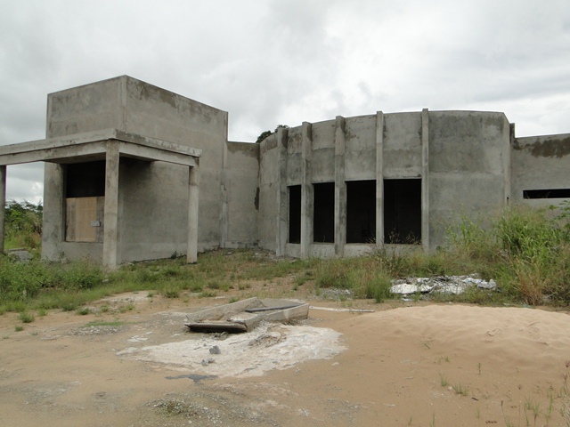 Prédio da câmara em construção.