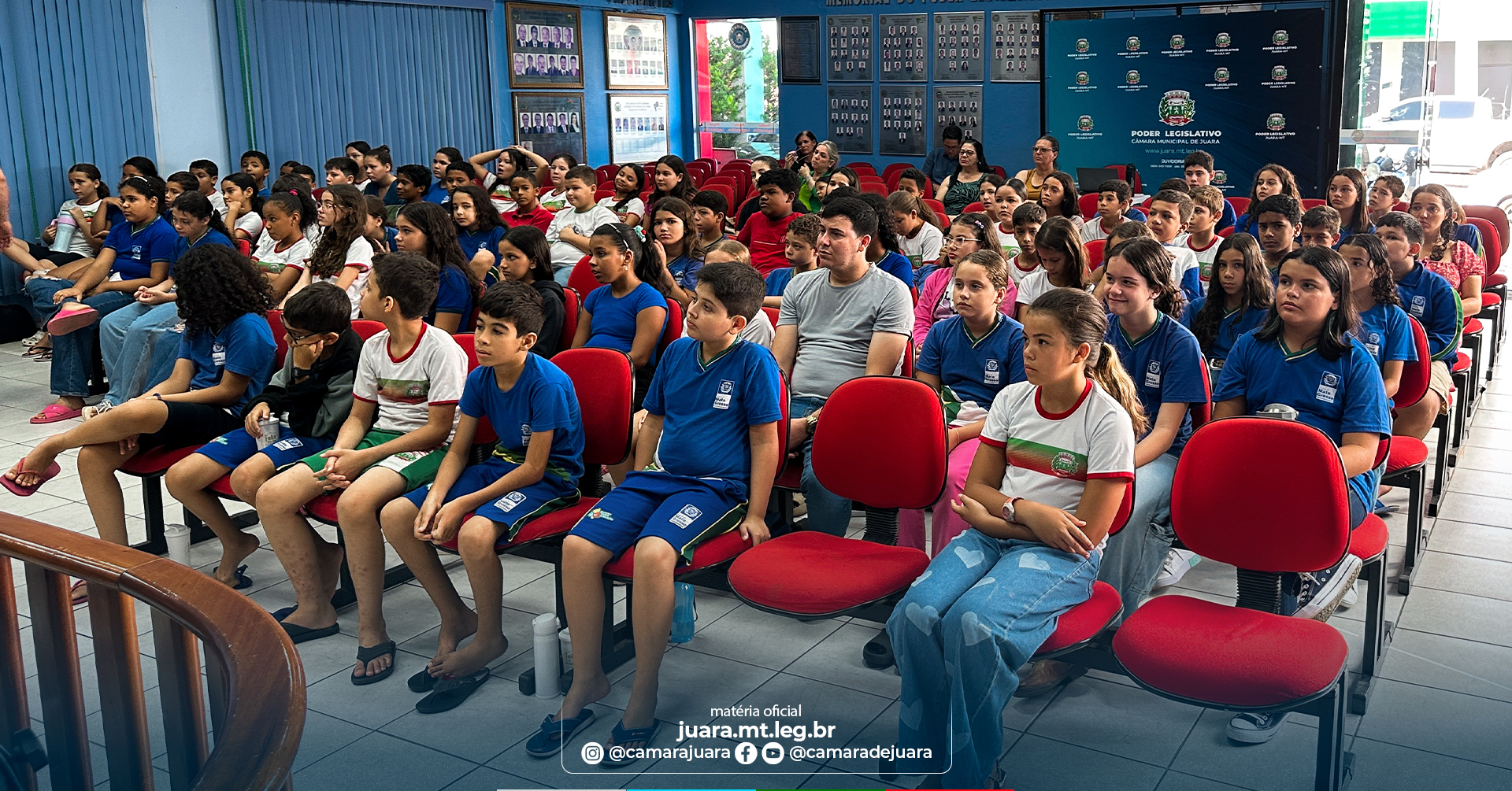 Alunos da Escola Luiza Nunes Bezerra visitam a Câmara e acompanham Sessão Ordinária