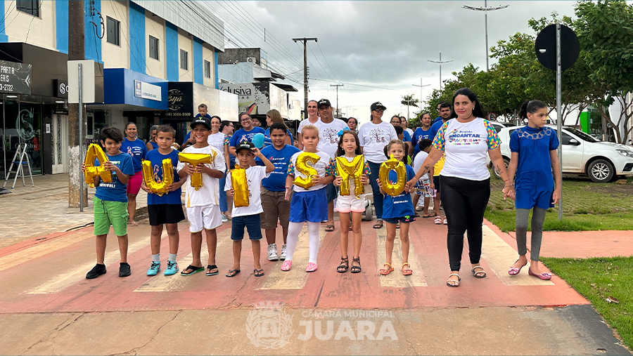 APAA realiza caminhada em apoio à conscientização do autismo em Juara
