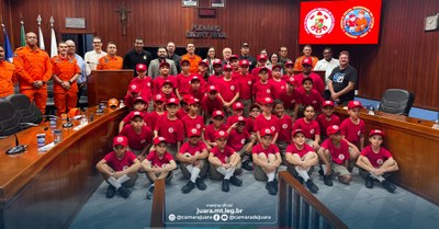 Aula inaugural do projeto "Bombeiros do Futuro" aconteceu no Plenário da Câmara