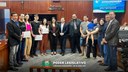 Câmara homenageia Professor e Alunos por Projeto de Reciclagem de Lixo Eletrônico